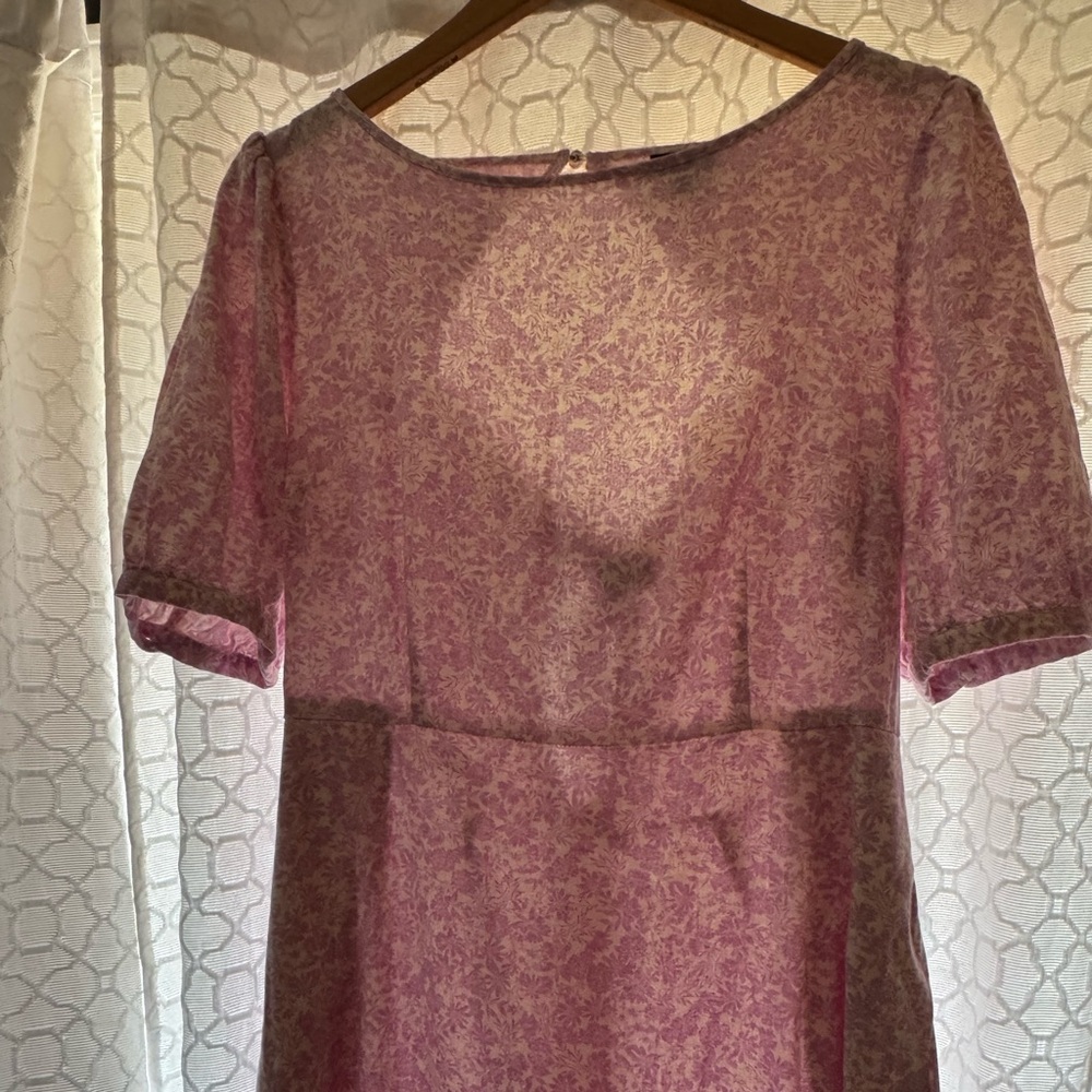 Who What Wear Lavender Floral short Sleeve Dress